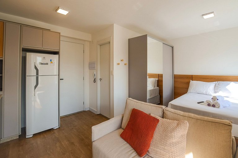 Charmoso studio na Cardeal Arcoverde