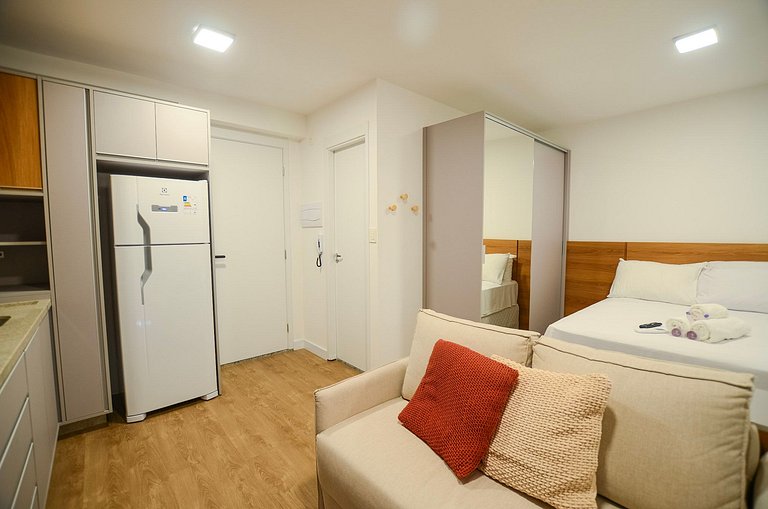 Charmoso studio na Cardeal Arcoverde