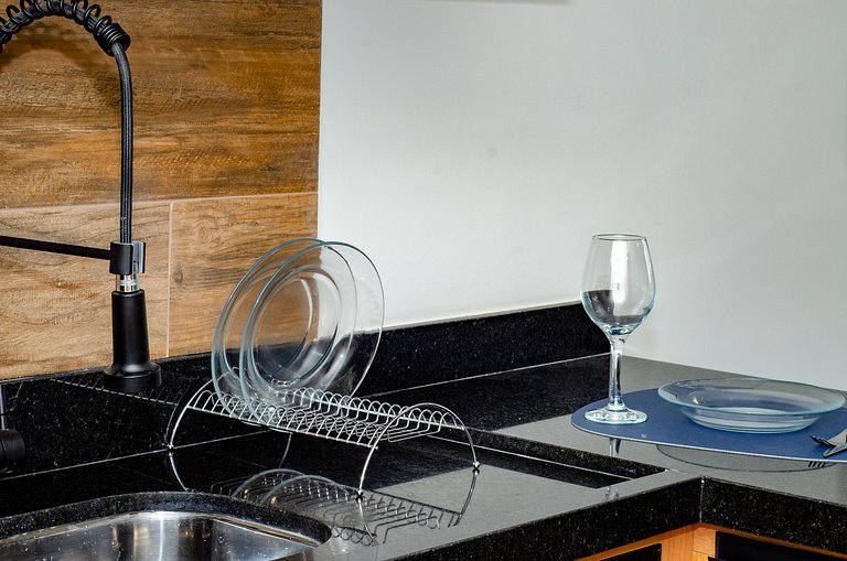 Charmoso studio na Fradique Coutinho