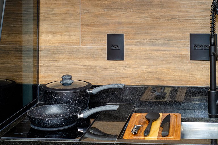 Charmoso studio na Fradique Coutinho