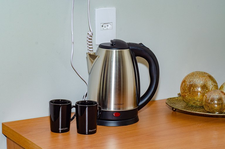 Charmoso studio na Fradique Coutinho