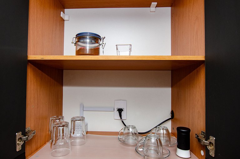 Charmoso studio na Fradique Coutinho