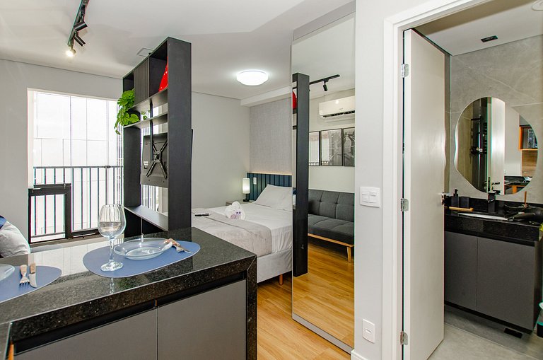 Charmoso studio na Fradique Coutinho