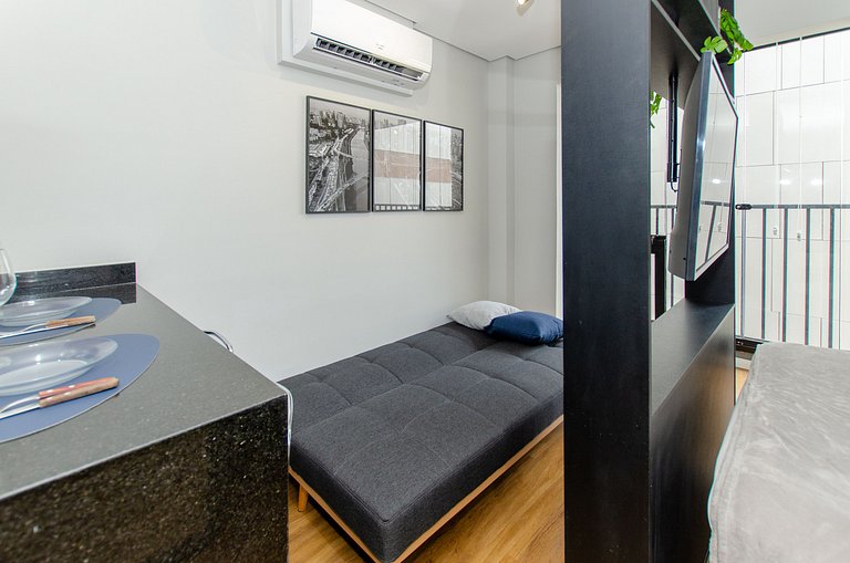 Charmoso studio na Fradique Coutinho