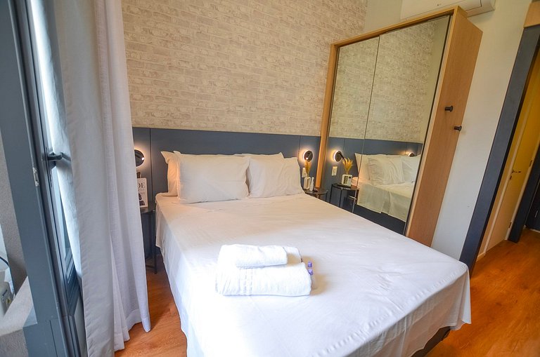 Studio com mezanino ao lado do Mackenzie