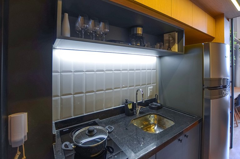 Studio com mezanino ao lado do Mackenzie