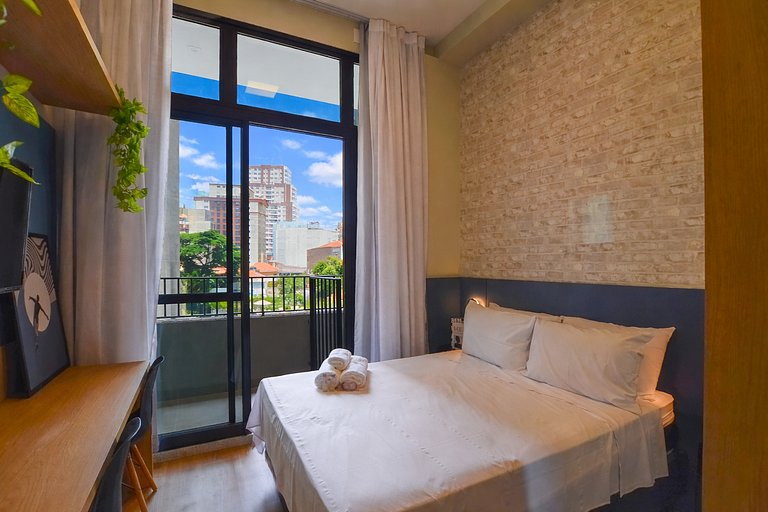 Studio com mezanino ao lado do Mackenzie