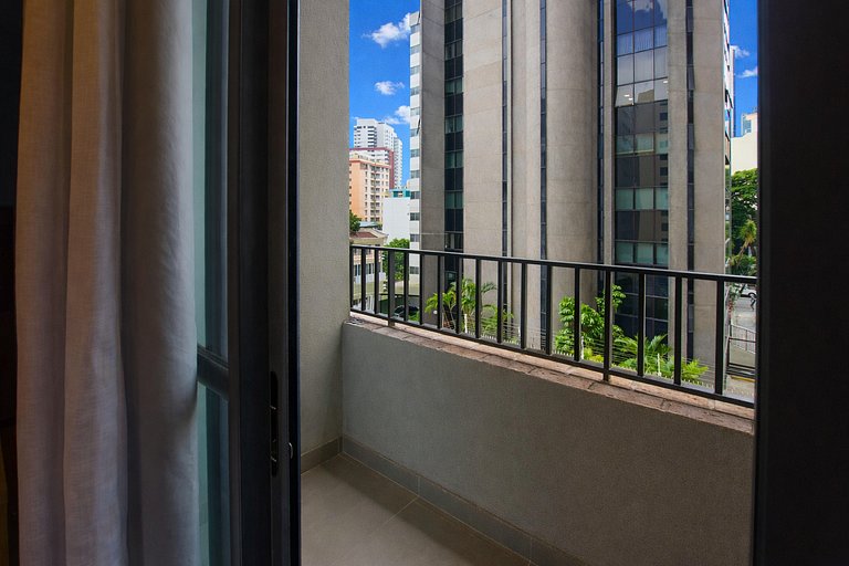 Studio com mezanino ao lado do Mackenzie