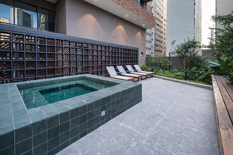 Belíssimo studio C/cama queen ao lado do Mackenzie