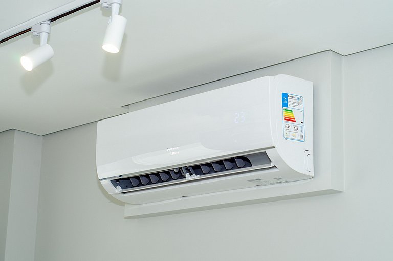 Charmoso studio na Fradique Coutinho