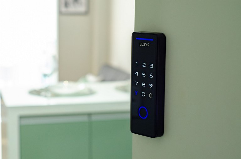 Charmoso studio na Fradique Coutinho