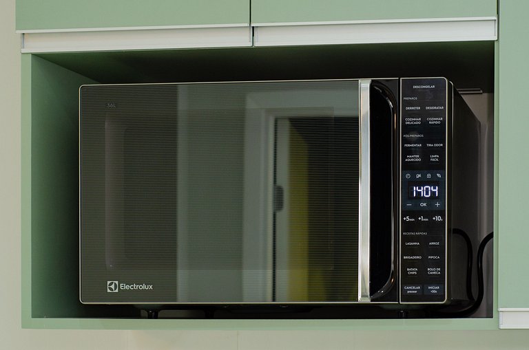 Charmoso studio na Fradique Coutinho