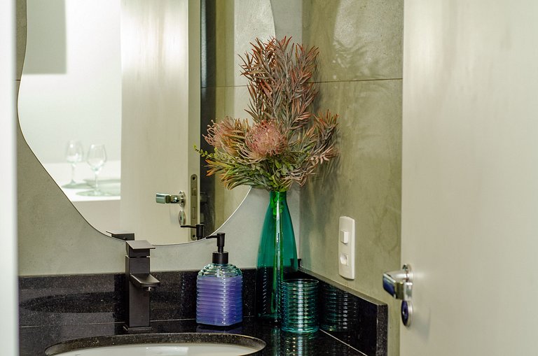 Charmoso studio na Fradique Coutinho