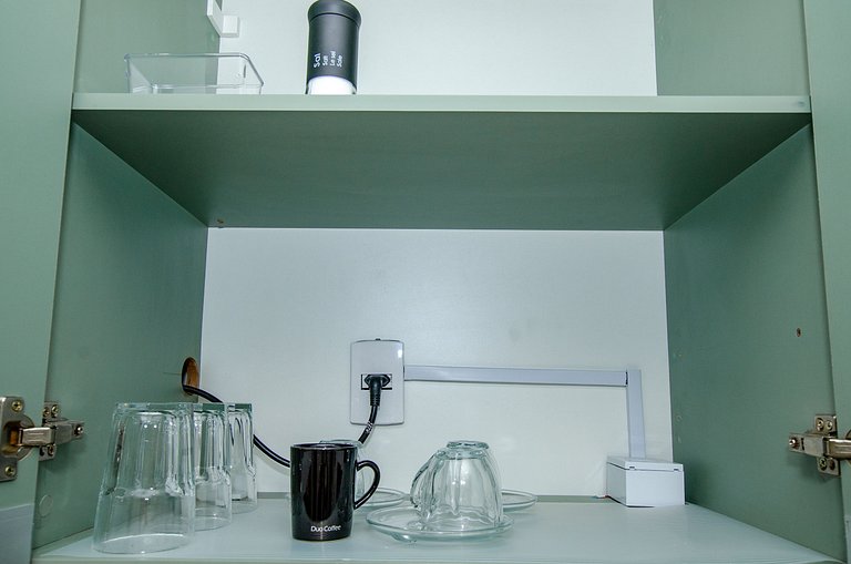 Charmoso studio na Fradique Coutinho