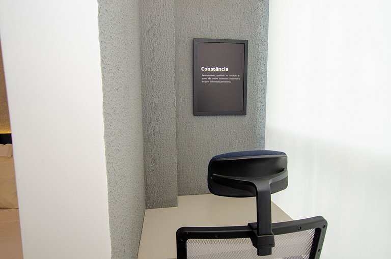 Charmoso studio na Fradique Coutinho