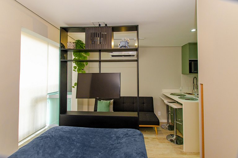 Charmoso studio na Fradique Coutinho