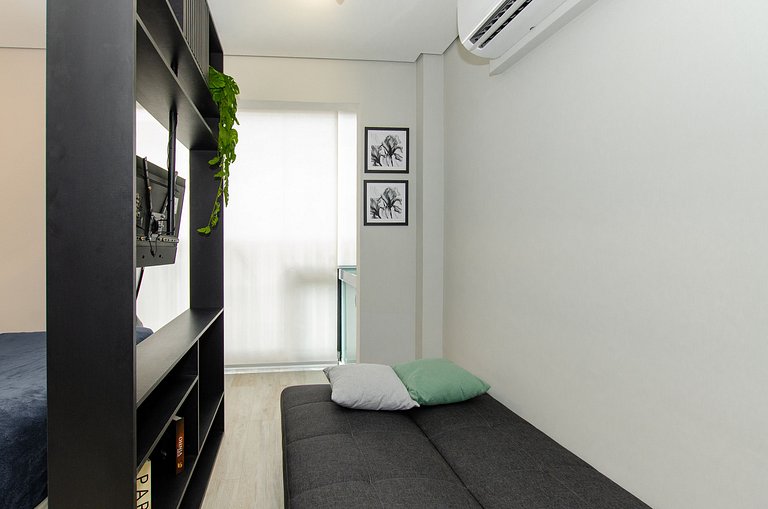 Charmoso studio na Fradique Coutinho