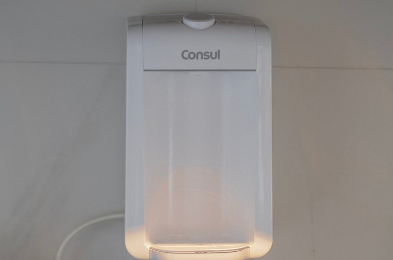 Belo studio com cama queen e vista livre