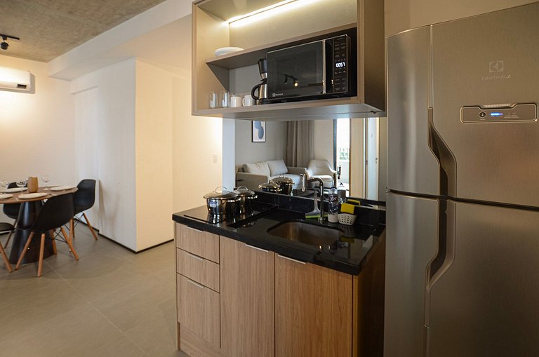 Belo apto de 2 dorms C/ varanda e ar-condicionado