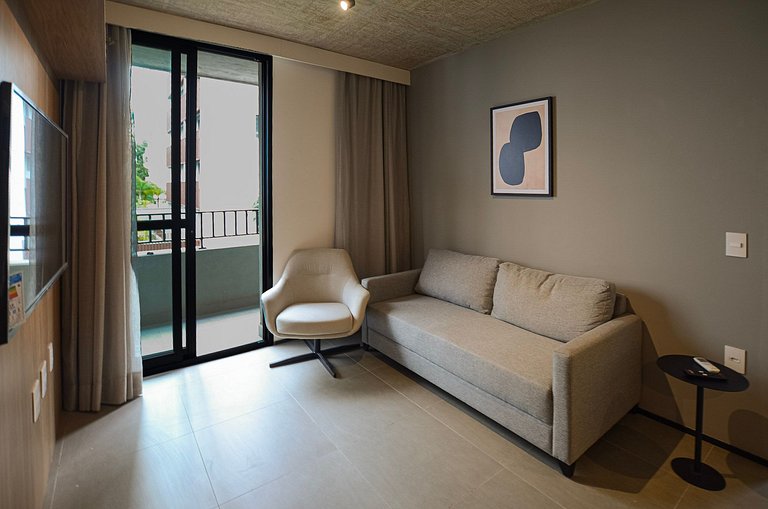 Belo apto de 2 dorms C/ varanda e ar-condicionado