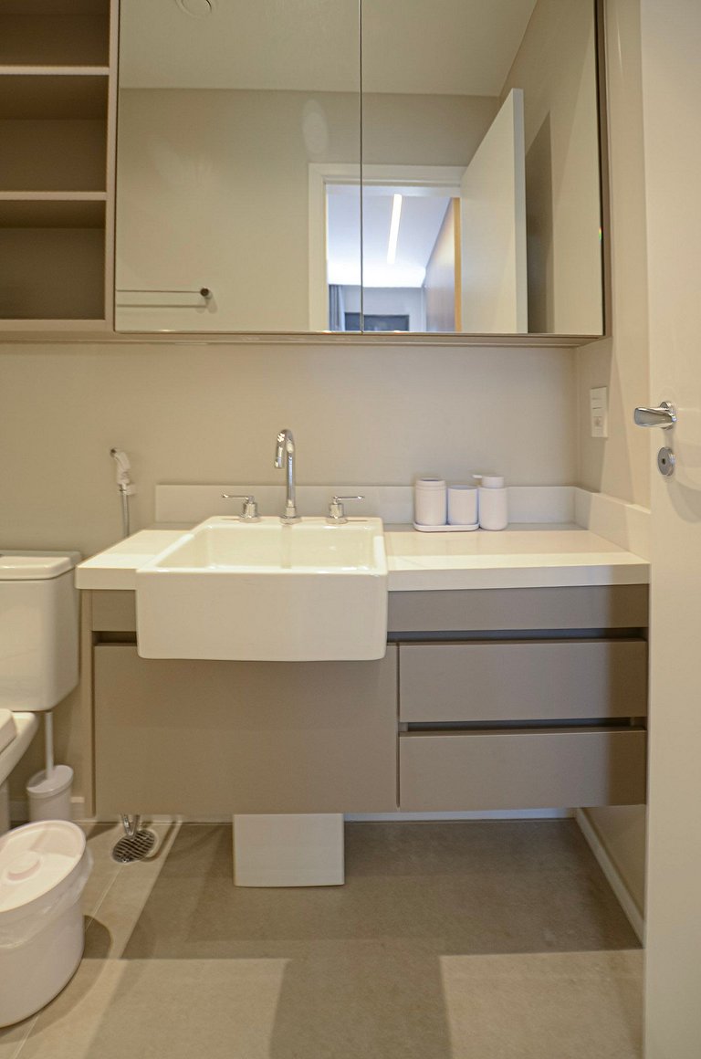 Luxuoso studio ao lado do Morumbi Shopping