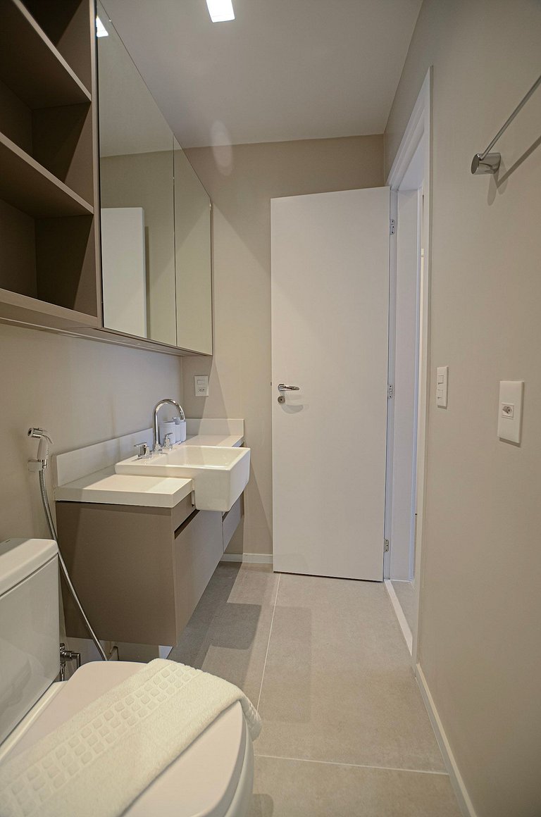 Luxuoso studio ao lado do Morumbi Shopping