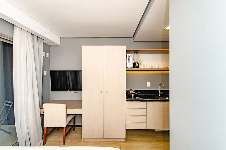 Belo studio ao lado do Shopping Pamplona