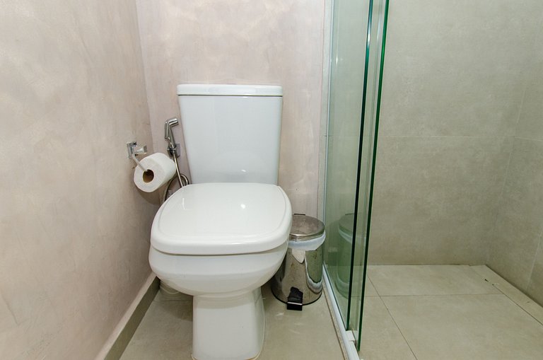 Belo studio ao lado do Shopping Pamplona