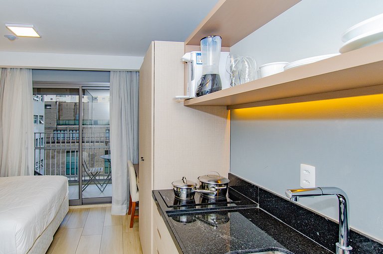 Belo studio ao lado do Shopping Pamplona