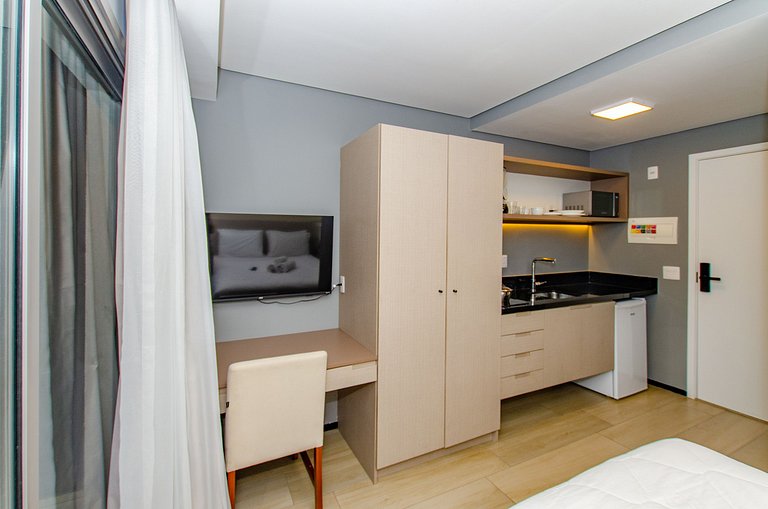 Belo studio ao lado do Shopping Pamplona