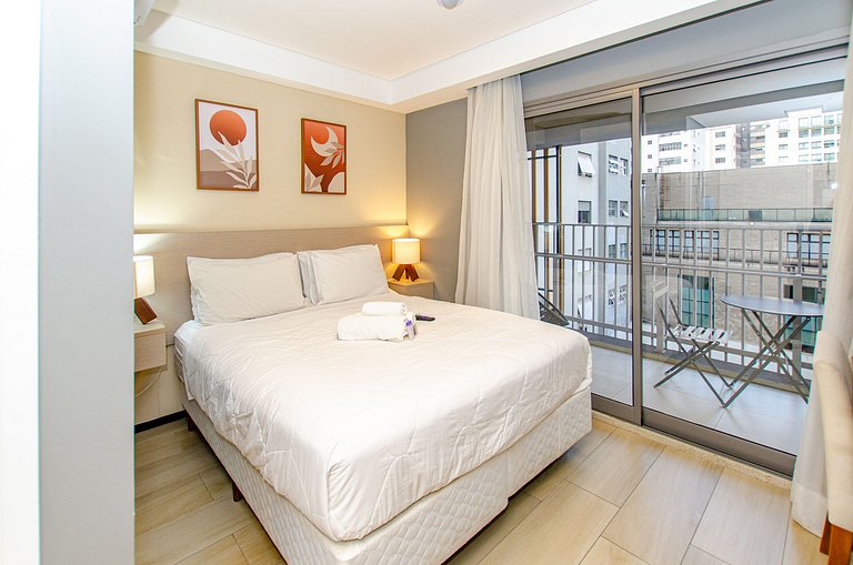 Belo studio ao lado do Shopping Pamplona