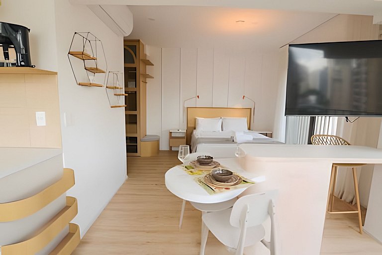 Studio Amplo e iluminado | Próx. Ibirapuera