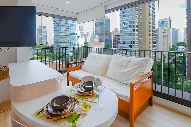 Studio Amplo e iluminado | Próx. Ibirapuera