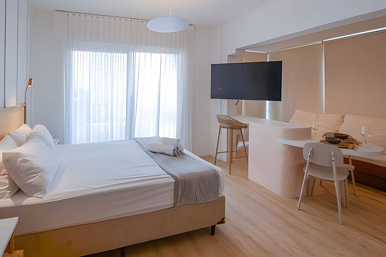 Studio Amplo e iluminado | Próx. Ibirapuera