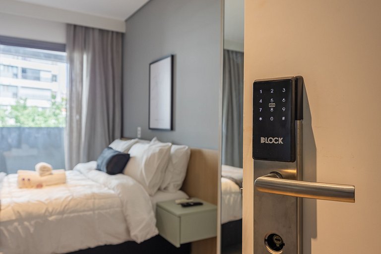 Charmoso studio C/varanda na Pompéia