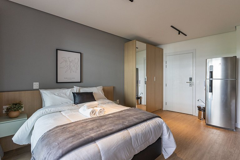 Charmoso studio C/varanda na Pompéia