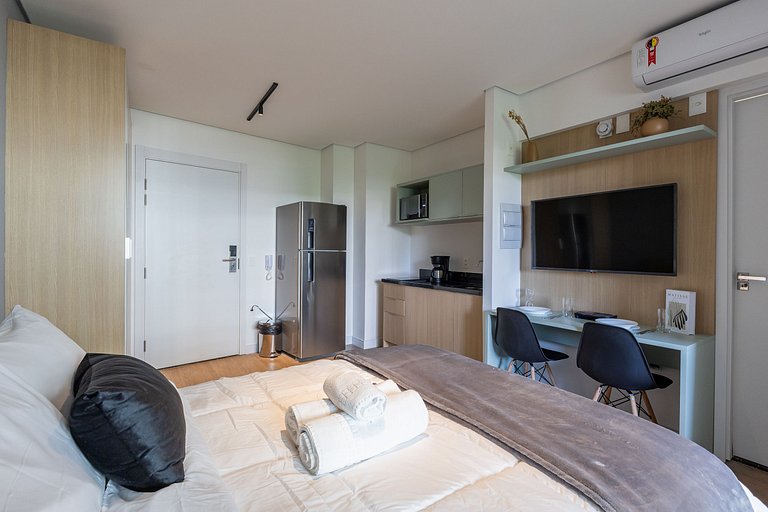 Charmoso studio C/varanda na Pompéia