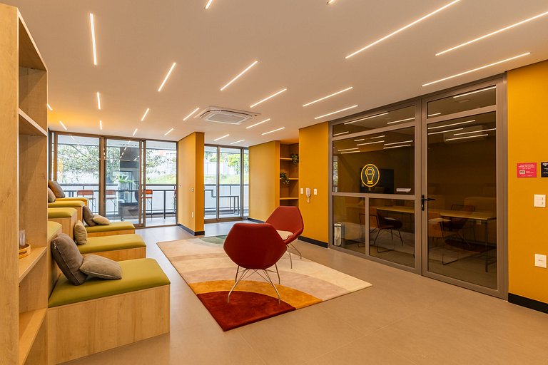 Lindo studio C/varanda na av. Pompéia