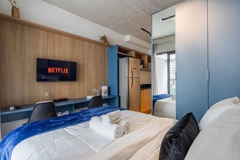 Charmoso studio C/varanda na Pompéia