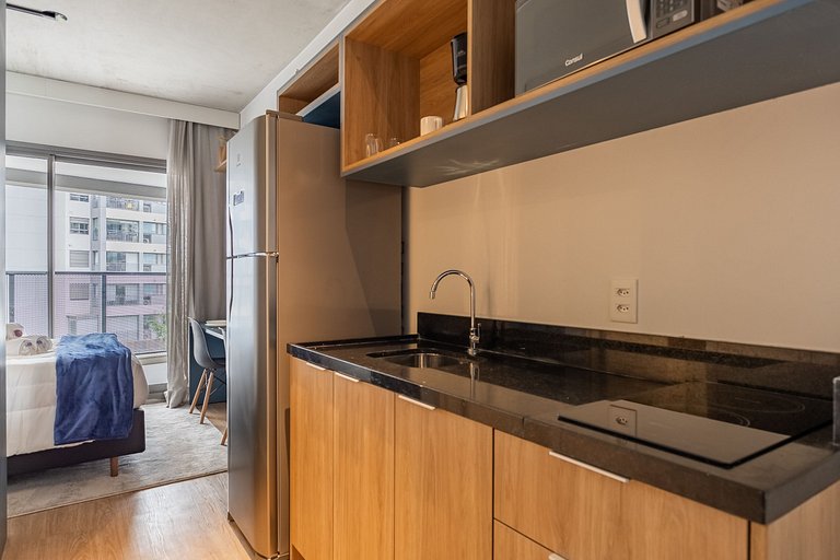 Charmoso studio C/varanda na Pompéia