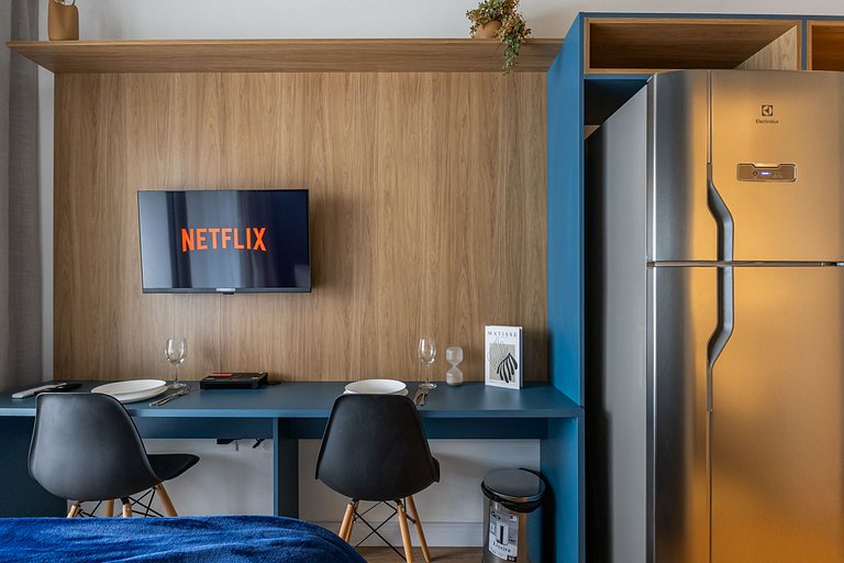 Charmoso studio C/varanda na Pompéia