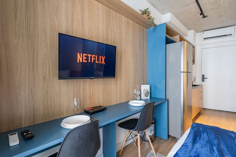 Charmoso studio C/varanda na Pompéia