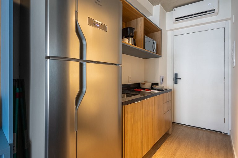 Charmoso studio C/varanda na Pompéia