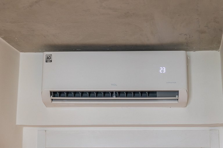 Charmoso studio C/varanda na Pompéia