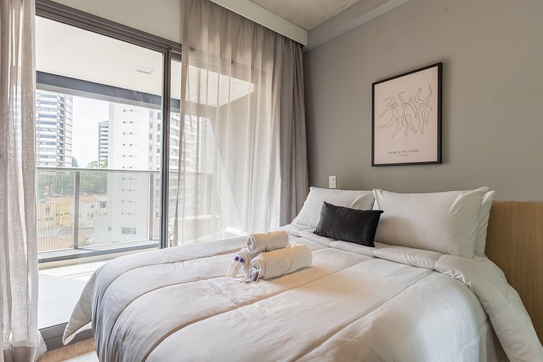 Charmoso studio C/varanda na Pompéia