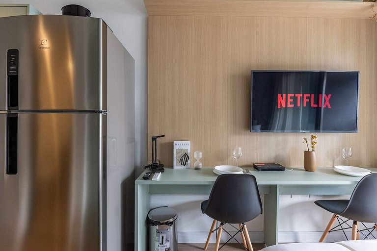 Charmoso studio C/varanda na Pompéia