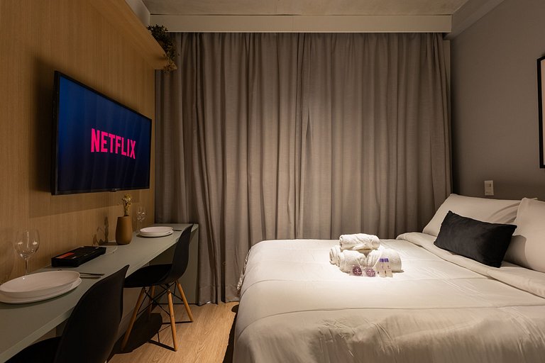 Charmoso studio C/varanda na Pompéia