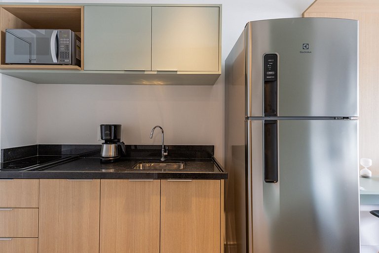 Charmoso studio C/varanda na Pompéia