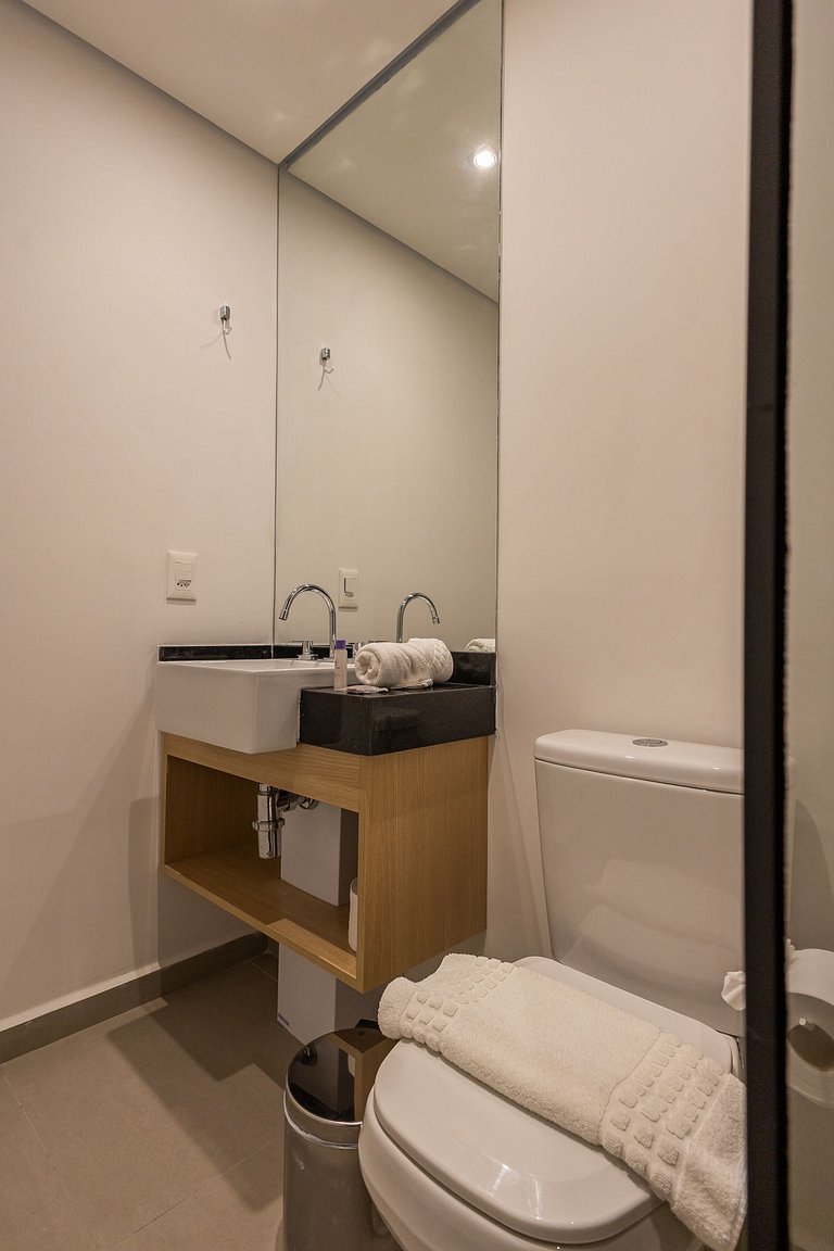 Charmoso studio C/varanda na Pompéia