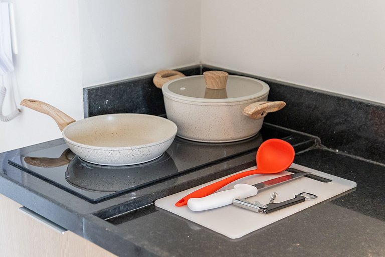 Charmoso studio C/varanda na Pompéia